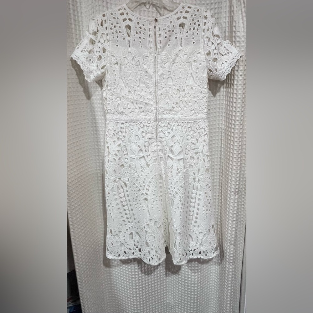 Girls (Size 16) Elegant Cream (off-white) Eyelet Dress with Full Slip Lining - Picture 10 of 12